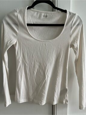 Old Navy Cream Ribbed Scoop Neck Long Sleeve Tee